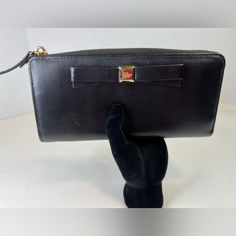Kate Spade New York Leather Black Zip Wallet with Bow Detail